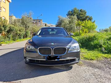 BMW ANNO 2009 SERIE 730D