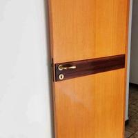 Porte in legno con telaio