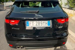 Jaguar F pace