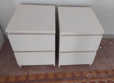 2 comodini Ikea 
