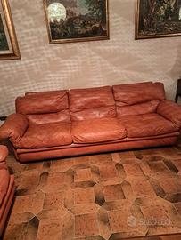 divano e 2 poltrone Frau in pelle 