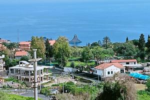 Tre Vani Con Vista Mare