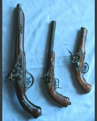 Riproduzioni pistole d'epoca