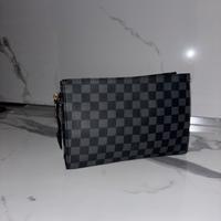 pochette lv