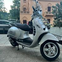 Vespa GTS 300