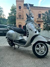 Vespa GTS 300
