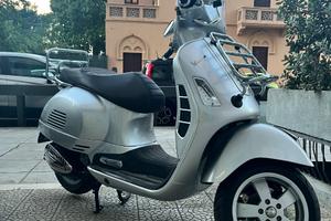Vespa GTS 300