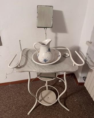 Antico Lavabo da Camera del ‘900
