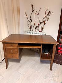 Scrivania classica