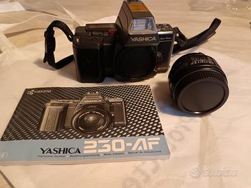 Macchina fotografica Yashika 230 AF