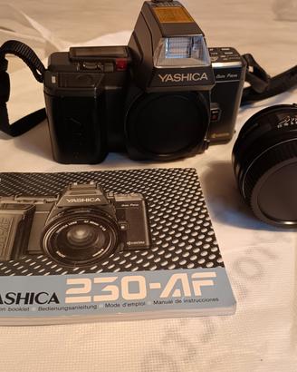 Macchina fotografica Yashika 230 AF