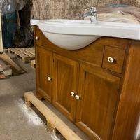 Mobile da bagno completo di specchio