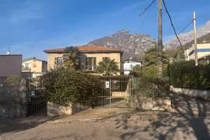 Casa in sasso del 1930