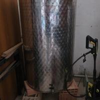 serbatoio acciaio inox per vino o olio
