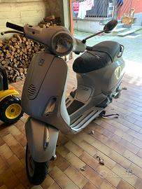 Vespa lx 125