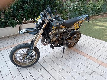 moto husqvarna sm 125 2T