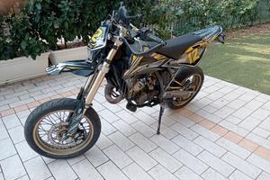 moto husqvarna sm 125 2T