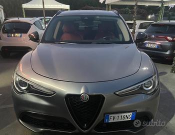 Alfa Romeo Stelvio 2.2 210 CV Q4 B-Tech FULL NUOVA