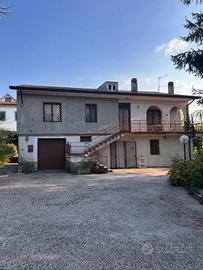Villa di 196 m² con 5 locali a Artena