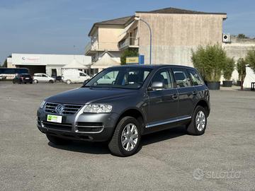 VOLKSWAGEN Touareg automatica 4x4