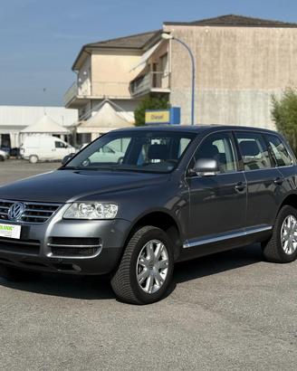 VOLKSWAGEN Touareg automatica 4x4