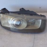 Faro anteriore destro xenon Chevrolet Captiva 2011