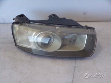 Faro anteriore destro xenon Chevrolet Captiva 2011