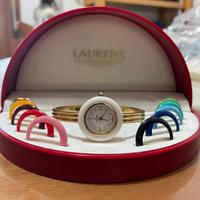 Orologio con lunette colorate