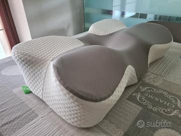 Cuscino cervicale in memory foam