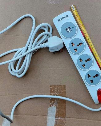 Spina elettrica UK con usb