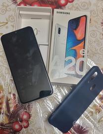 Samsung Galaxy A20e white