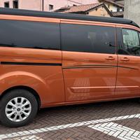 Minivan Font Vendome XCAPE FXL 540