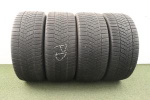 Gomme Firestone Winterhawk 245 45 18 inverno