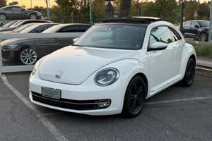 Volkswagen Maggiolino 1.6 tdi Design 105cv dsg