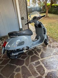 Piaggio Vespa 300 GTS Supertech 2019