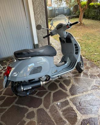 Piaggio Vespa 300 GTS Supertech 2019