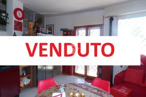 VILLA A SCHIERA A ANZIO