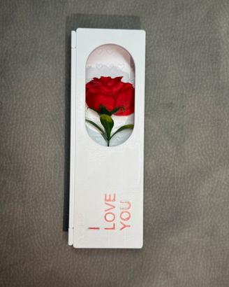 Scatola  con i fiori