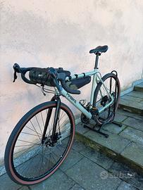 bici gravel taglia M 
