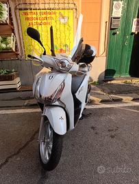 scooter Honda sh 150 del 2015