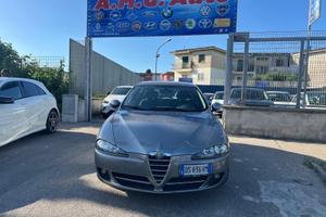 Alfa Romeo 147 1.9 JTD (120) 88 KW 5 porte Distinc