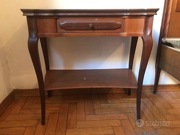 Coppia comodini in legno laccato