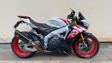 Aprilia tuono v4 1100 factory