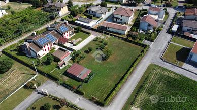 VILLA SINGOLA A TREBASELEGHE