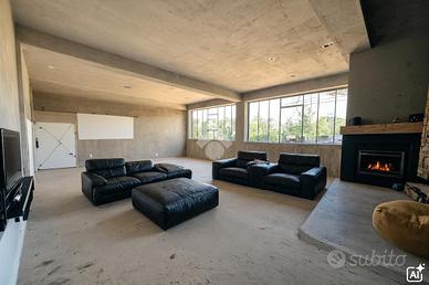 4 LOCALI A BUSSOLENGO