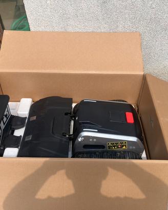 Robot Tosaerba  congolato LIMOW ONE PLUS