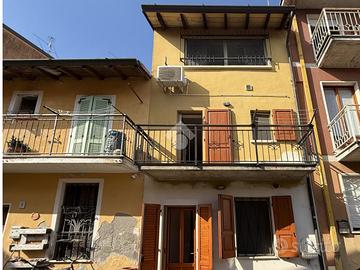 CASA INDIPENDENTE A SORESINA