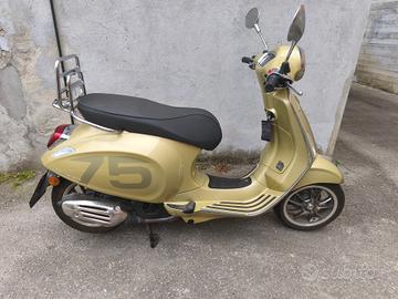 Vespa Primavera 125 75 anniversario