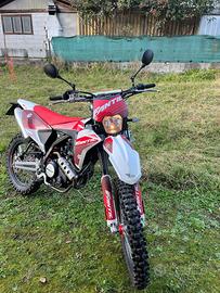 Fantic XEF 125 performance - 2023