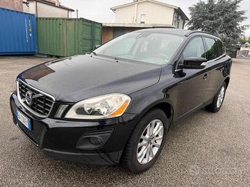 VOLVO XC60 2.4 D 175 CV FWD DRIVe Summum senza l